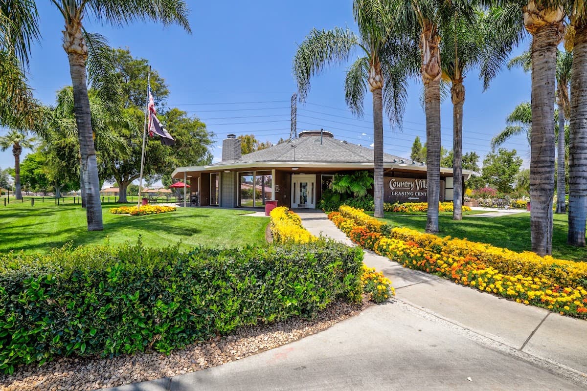 Country Village Apartments