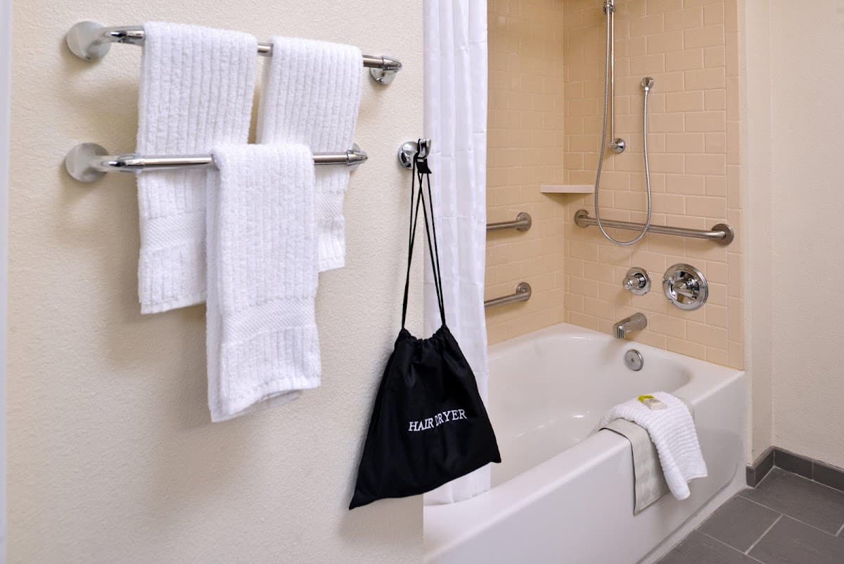 Candlewood Suites Lodi by IHG — photo 3