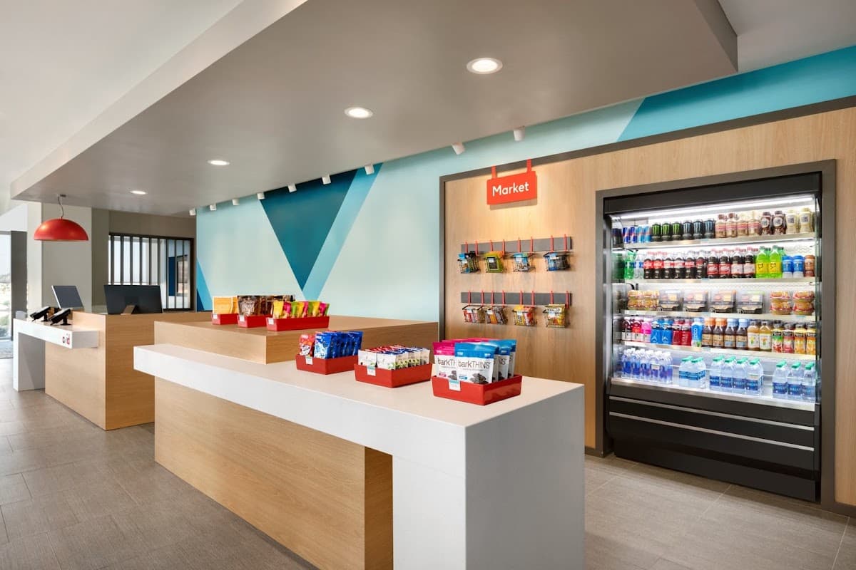 avid hotel Coralville - Iowa City by IHG — photo 5