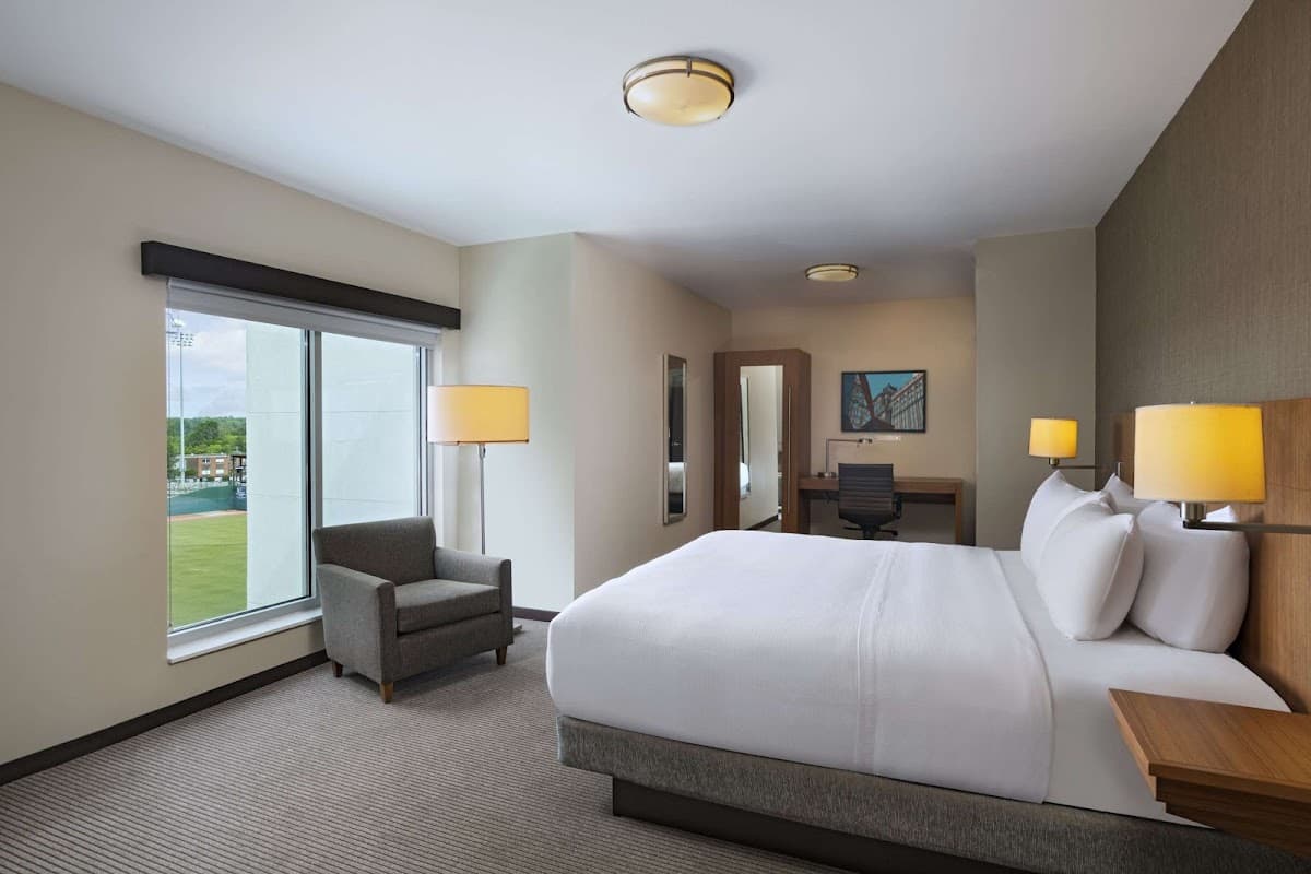 Hyatt Place Greensboro / Downtown — photo 2