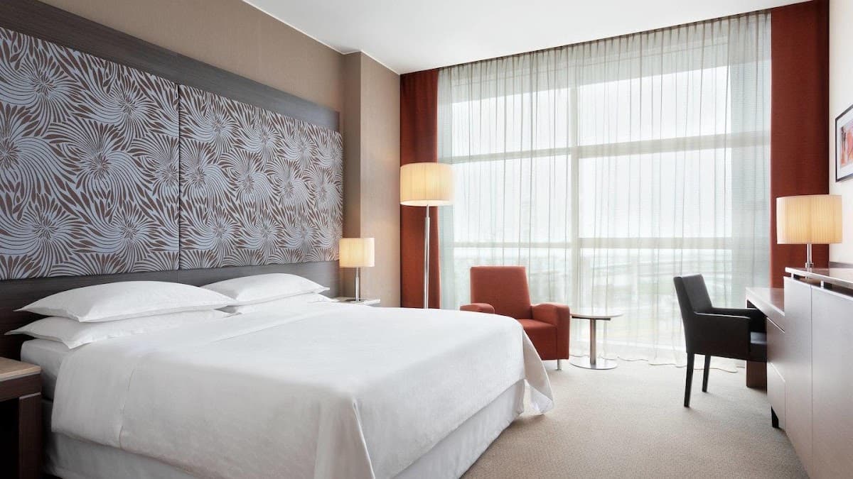 Sheraton Milan Malpensa Airport Hotel & Conference Centre — photo 2