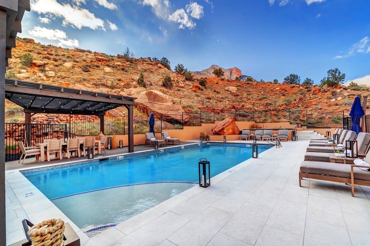 LaFave South: Luxury Rentals at Zion — photo 5