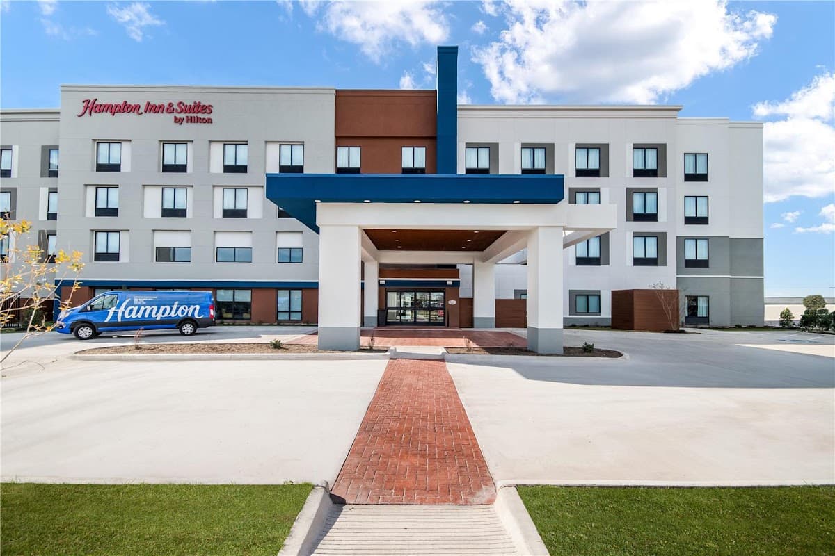 Hampton Inn & Suites by Hilton Irving DFW Airport North — photo 4