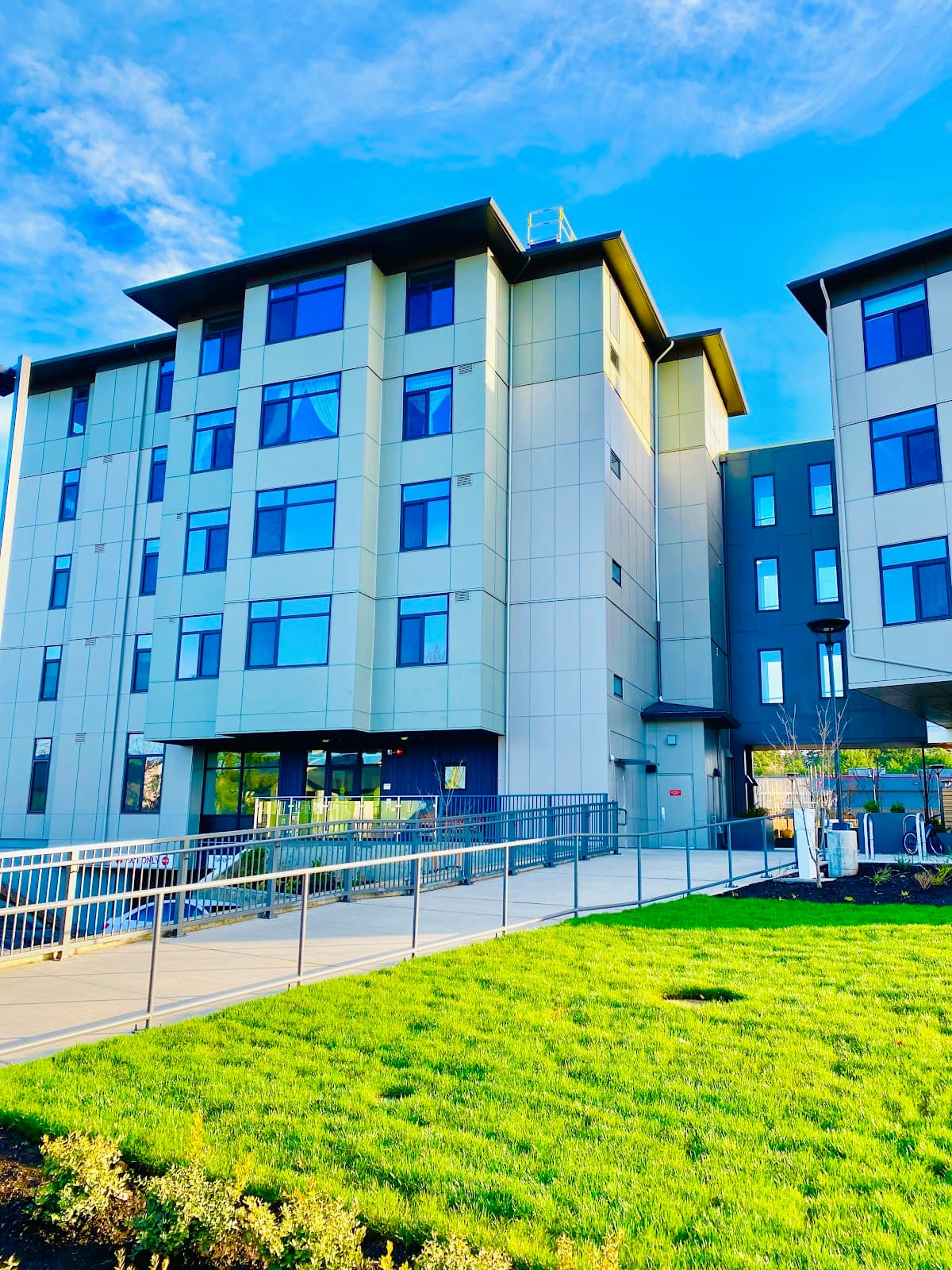 Redondo Heights Apartments