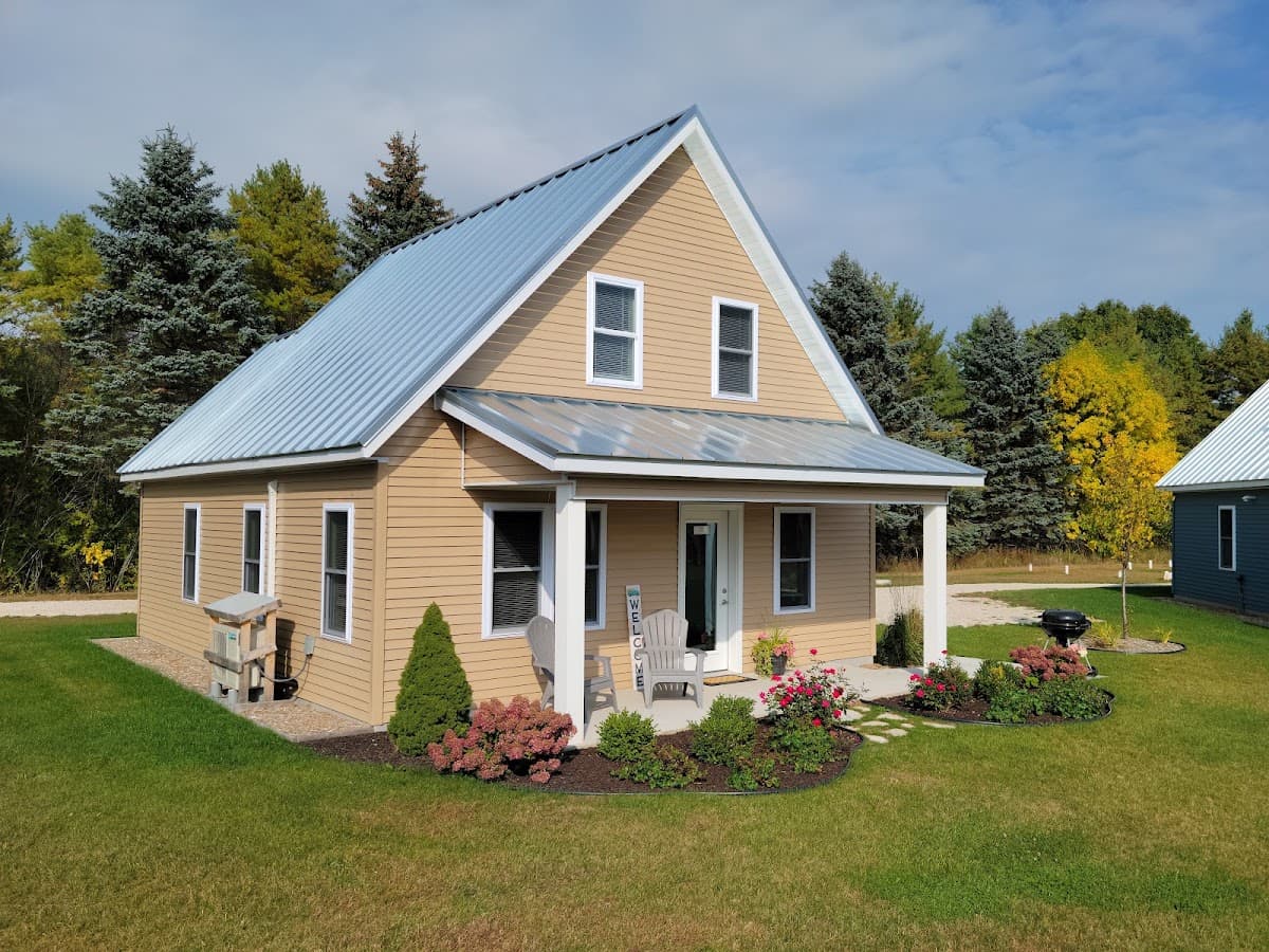 Dejardin’s Island Cottages