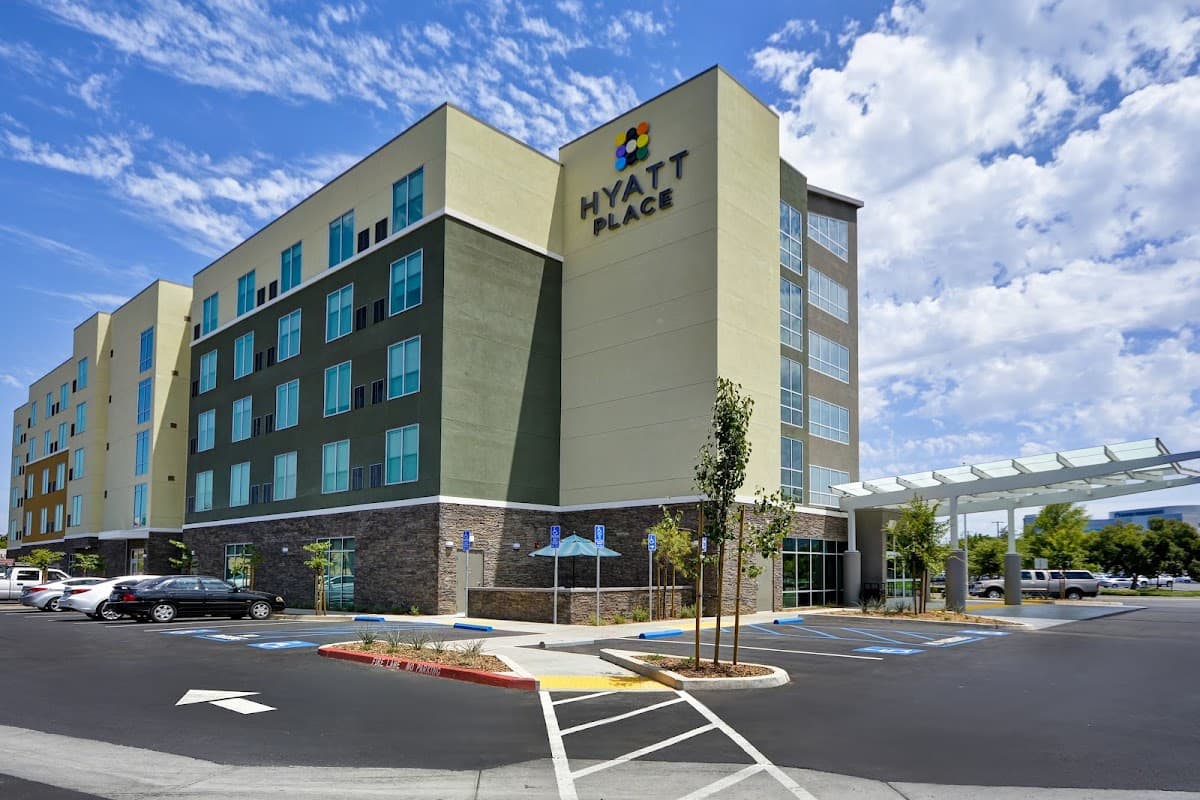 Hyatt Place Fresno — photo 1