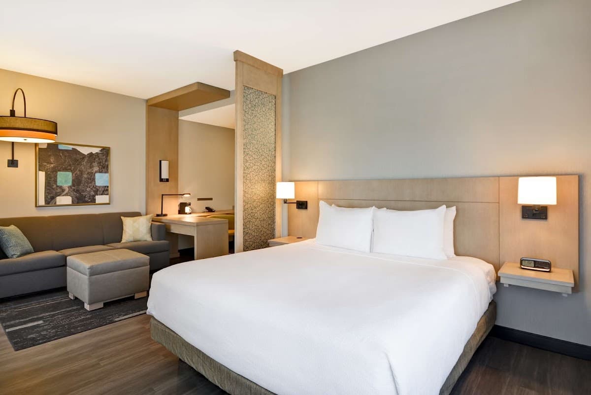 Hyatt Place Fresno — photo 2