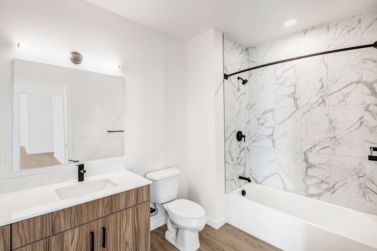 Oso Apartments — photo 2