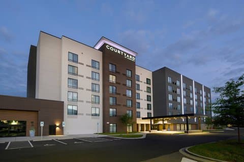 Courtyard by Marriott Charlotte Waverly — photo 4