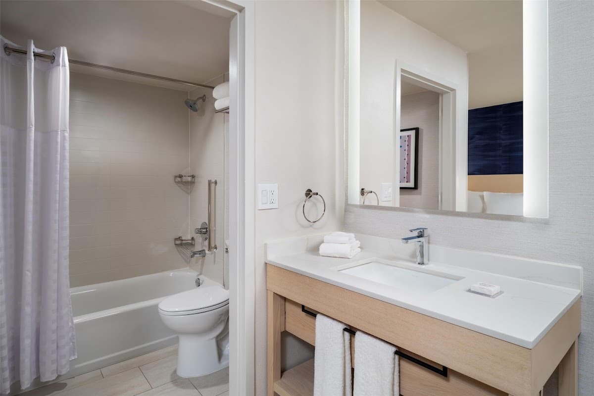 Hyatt Place Fort Lauderdale Cruise Port & Convention Center — photo 4