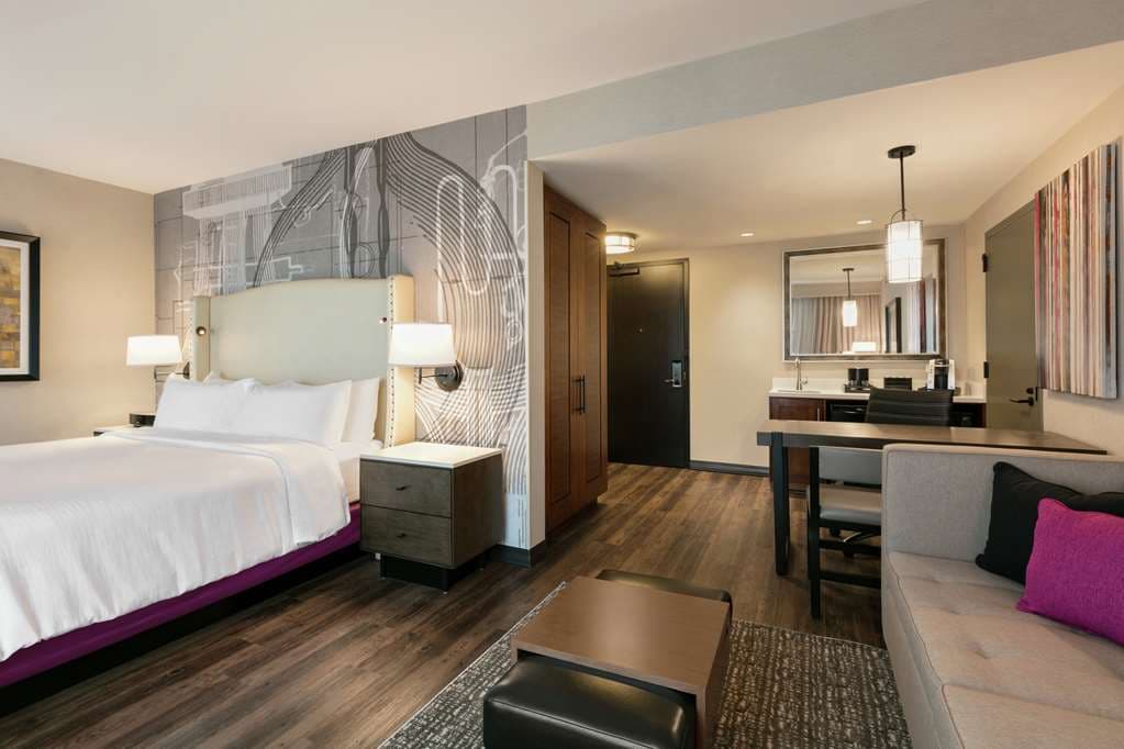 Embassy Suites by Hilton Berkeley Heights — photo 2