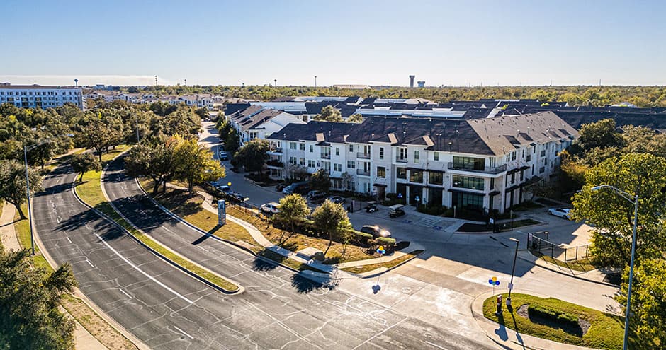 Lakeline Crossing Apartments