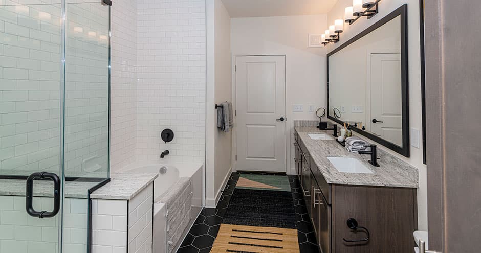Lakeline Crossing Apartments — photo 4
