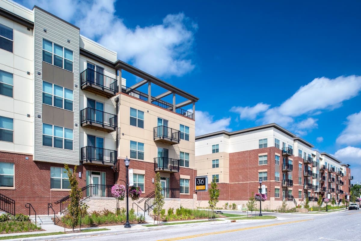 306 Riverfront District Apartments — photo 4