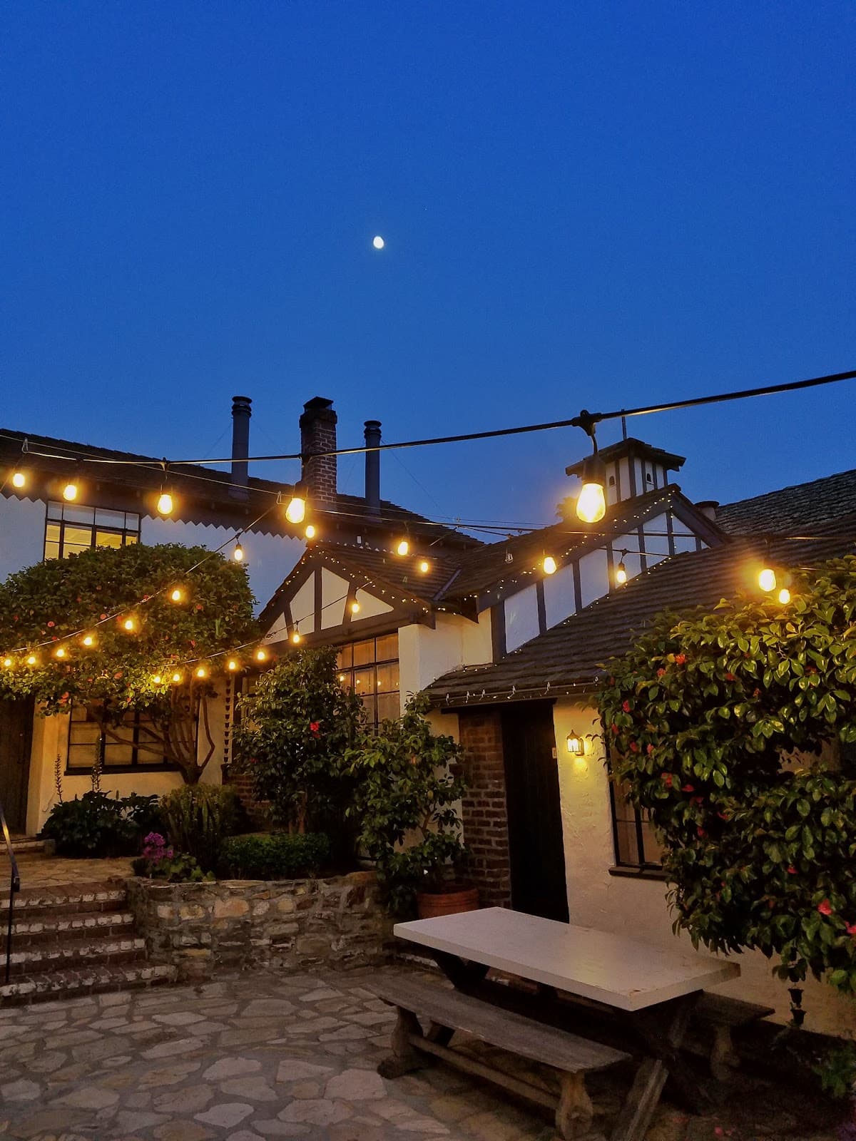 Vagabond's House Inn — photo 1