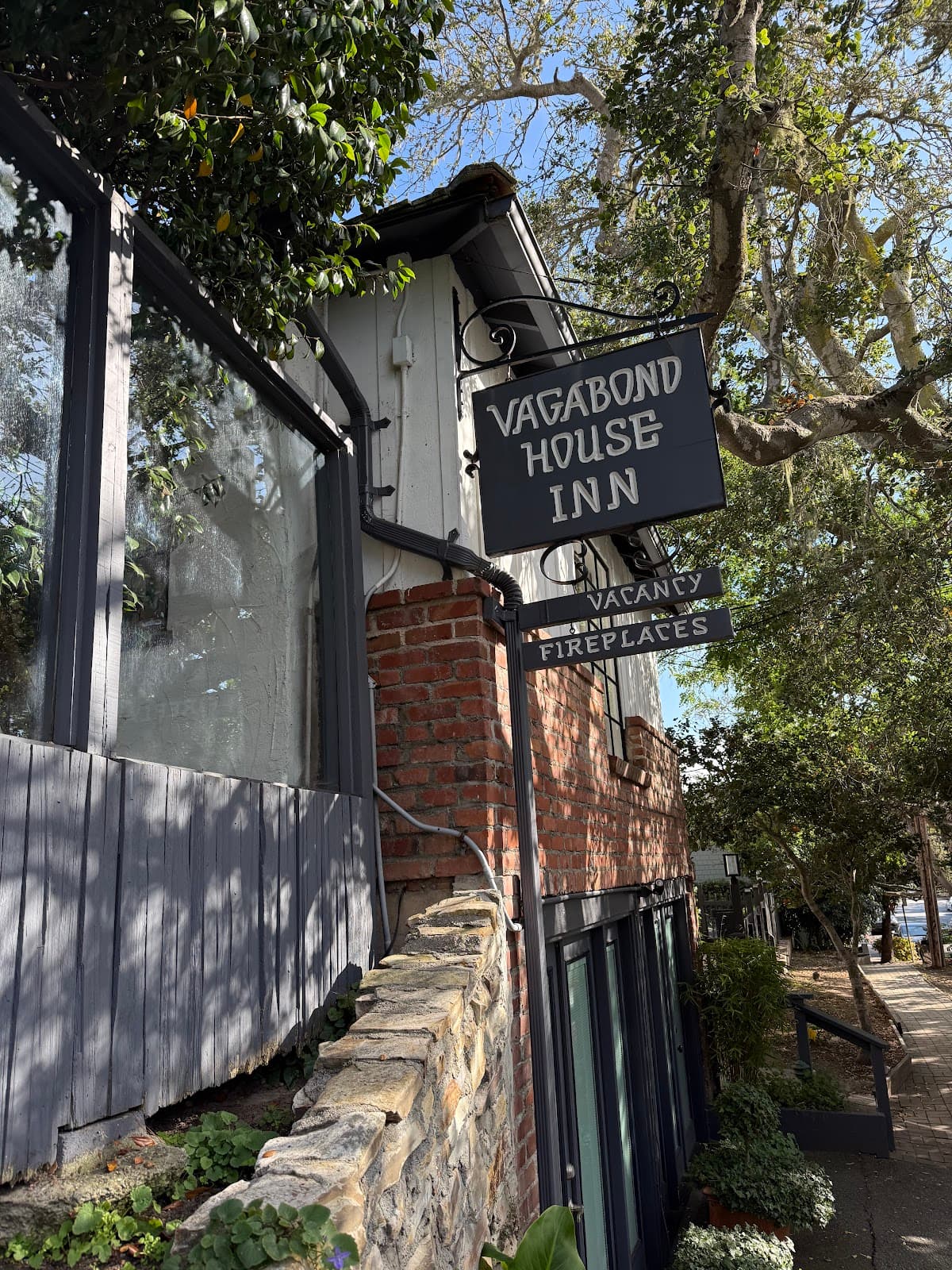 Vagabond's House Inn — photo 5