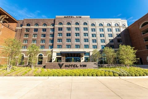 Hotel Vin, Grapevine, Autograph Collection