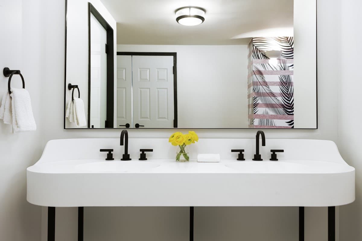 Kimpton Hotel Fontenot — photo 3