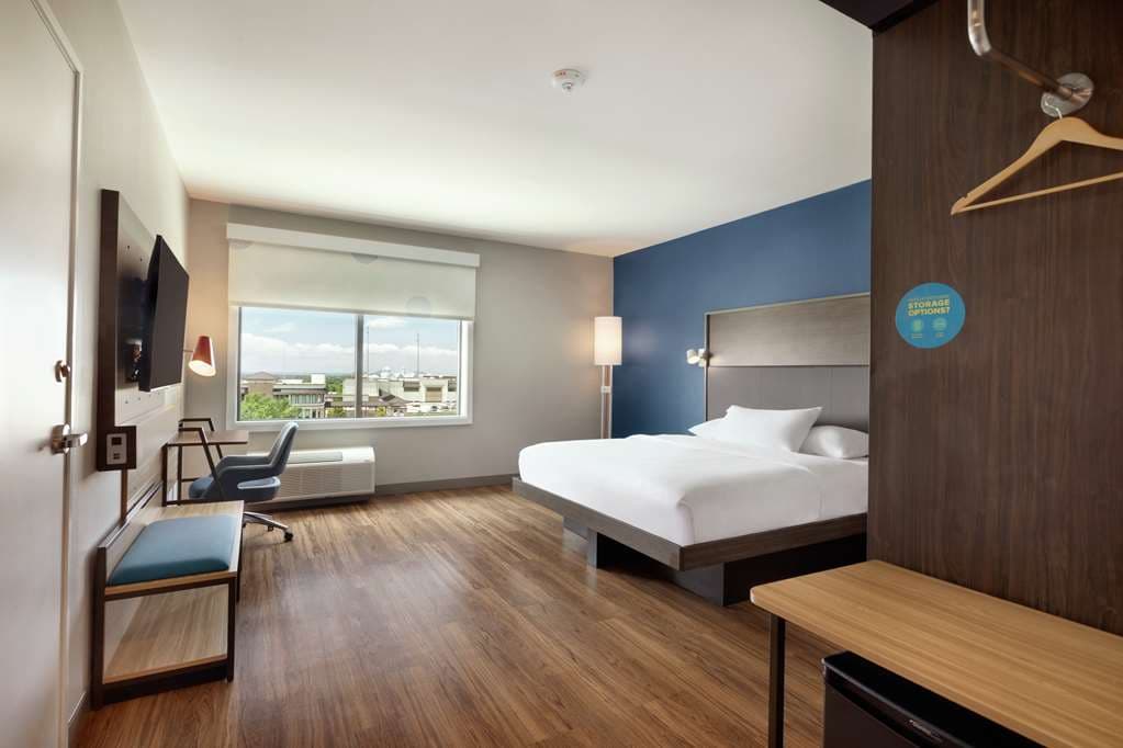 Tru by Hilton Frisco Dallas — photo 2