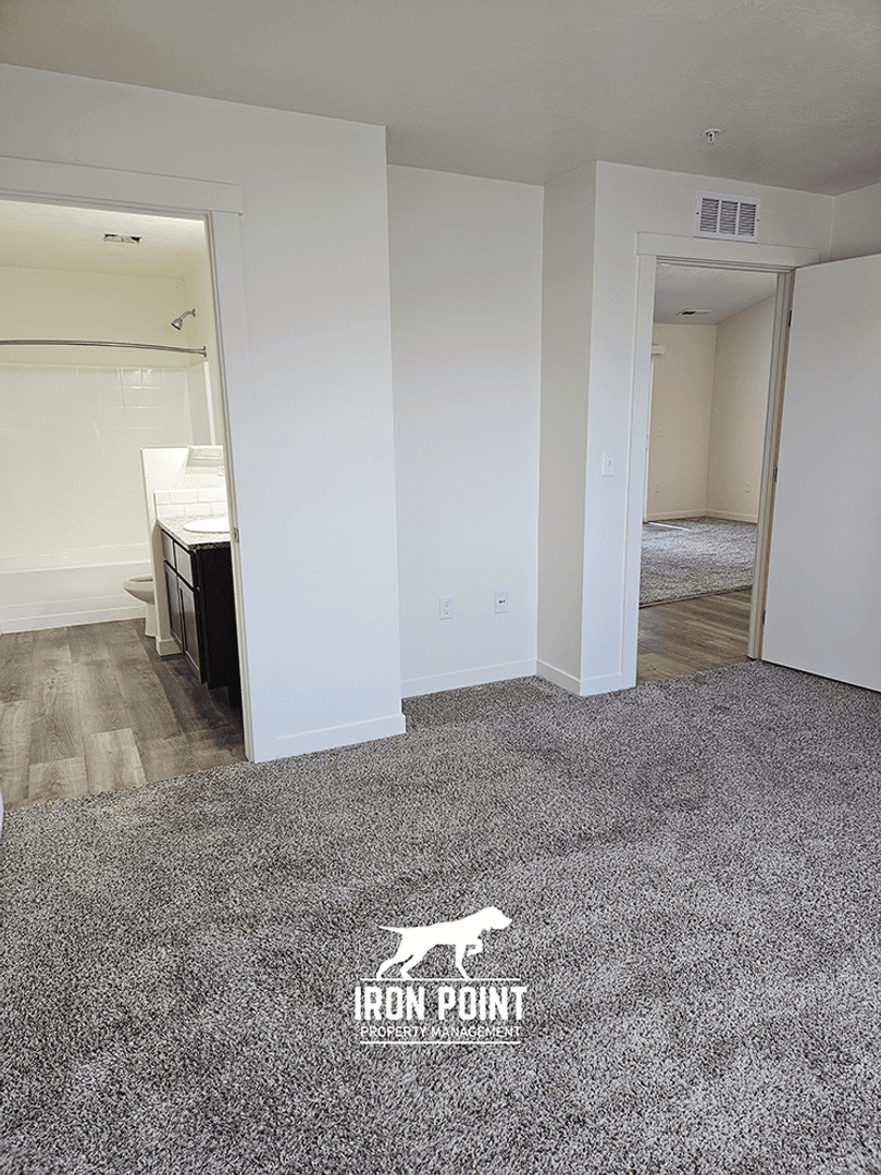 Canyon Crossing Apartments — photo 2