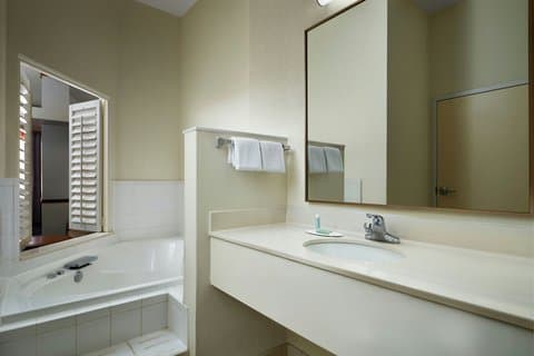 Fairfield by Marriott Inn & Suites Indianapolis East — photo 4