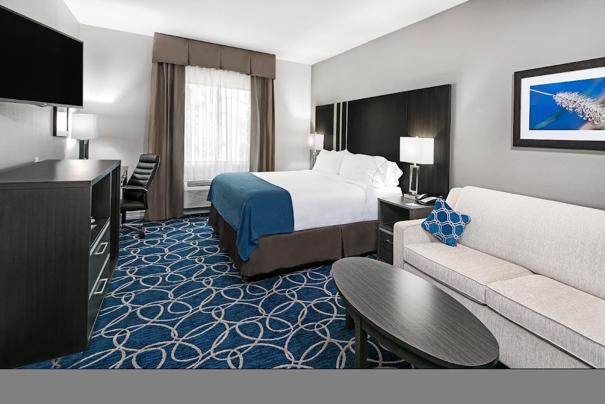 Holiday Inn Express & Suites Houston North - IAH Area by IHG — photo 2