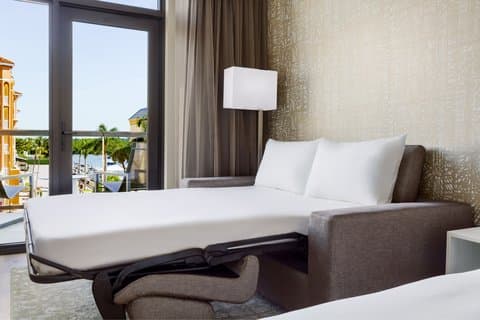 AC Hotel Naples 5th Avenue — photo 2