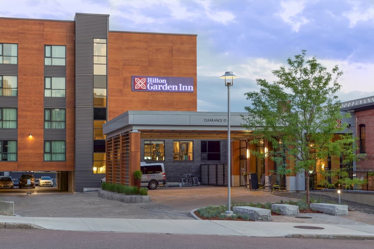 Hilton Garden Inn Burlington Downtown — photo 5