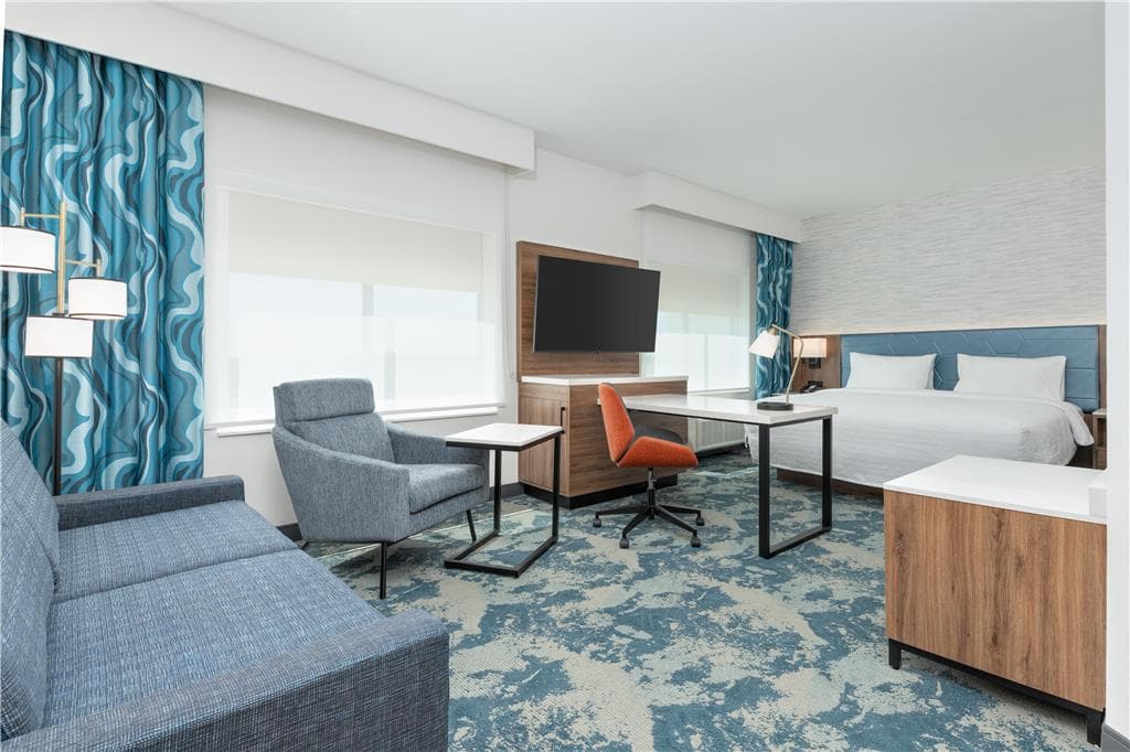 Hampton Inn and Suites Irving Hwy 183 — photo 5