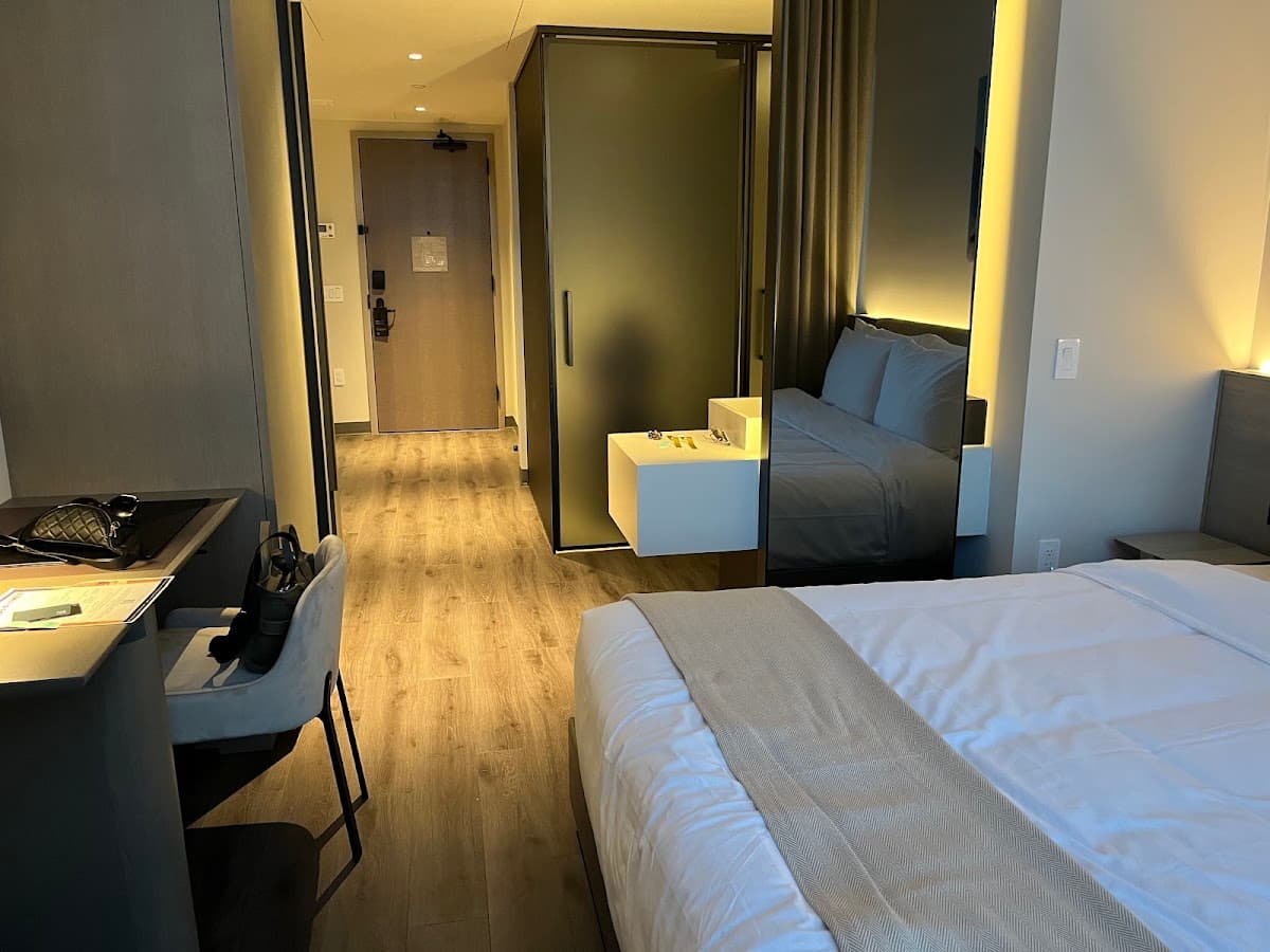 AC Hotel Downtown Los Angeles — photo 2