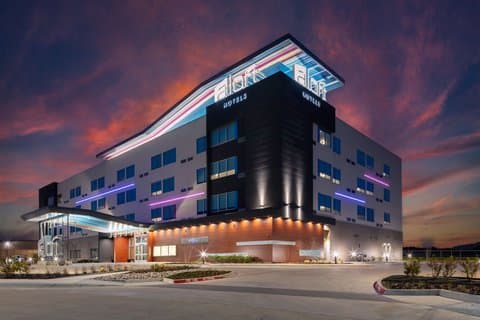Aloft by Marriott Dallas Arlington South