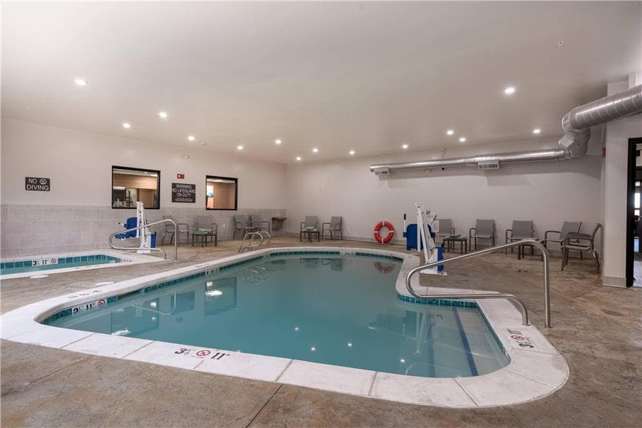 Comfort Suites Colorado Springs East - Medical Center Area — photo 3