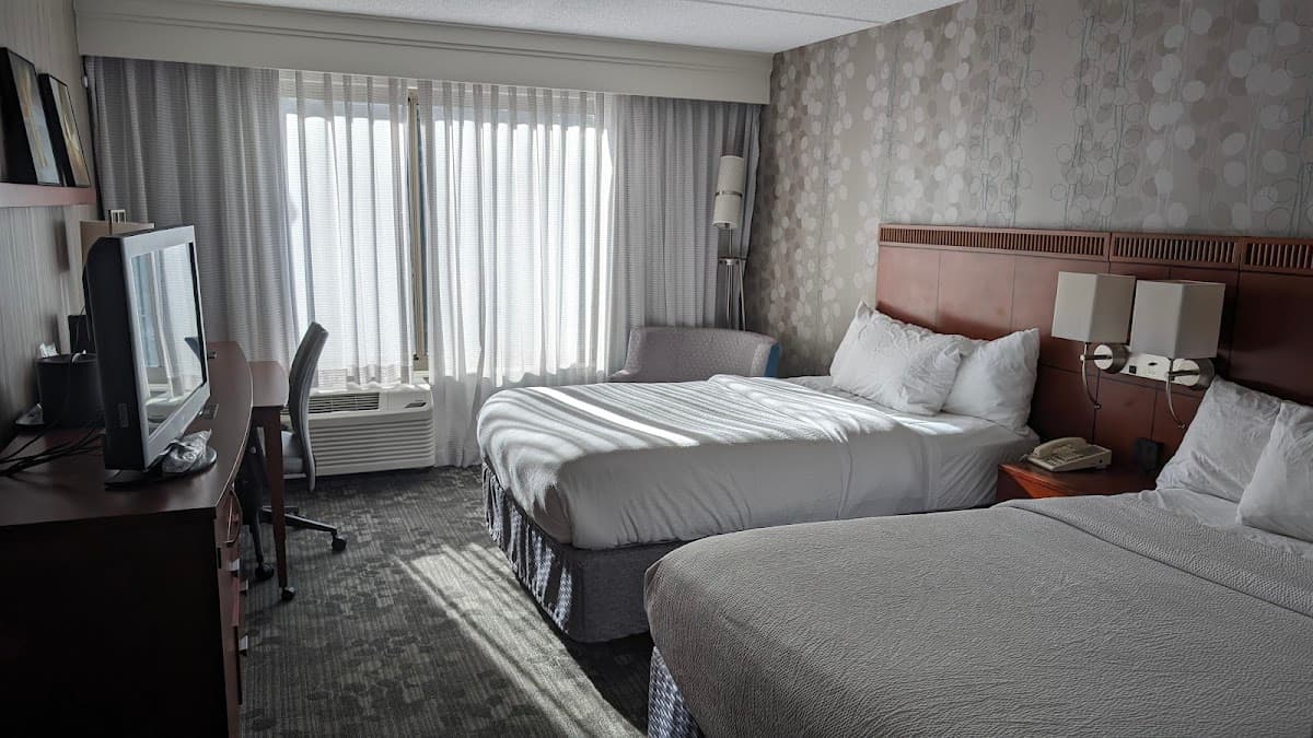 Courtyard by Marriott Nashua — photo 2