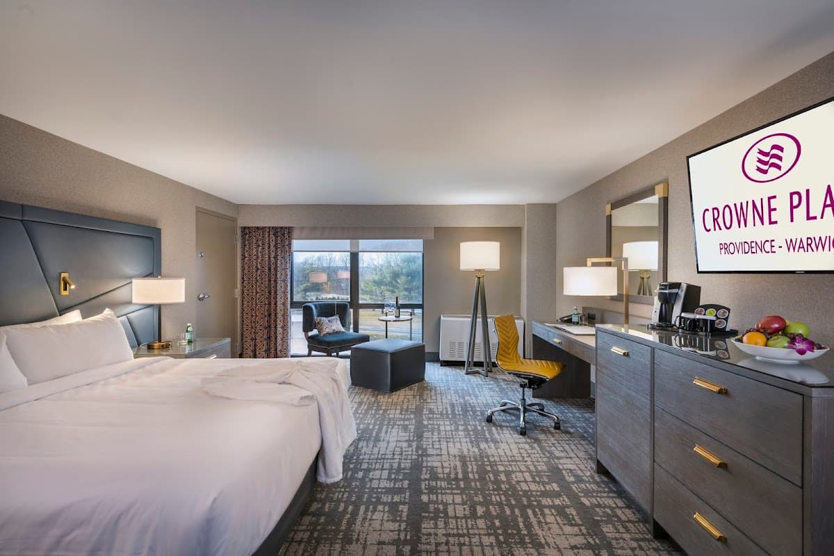 Crowne Plaza Providence-Warwick (Airport) by IHG — photo 2