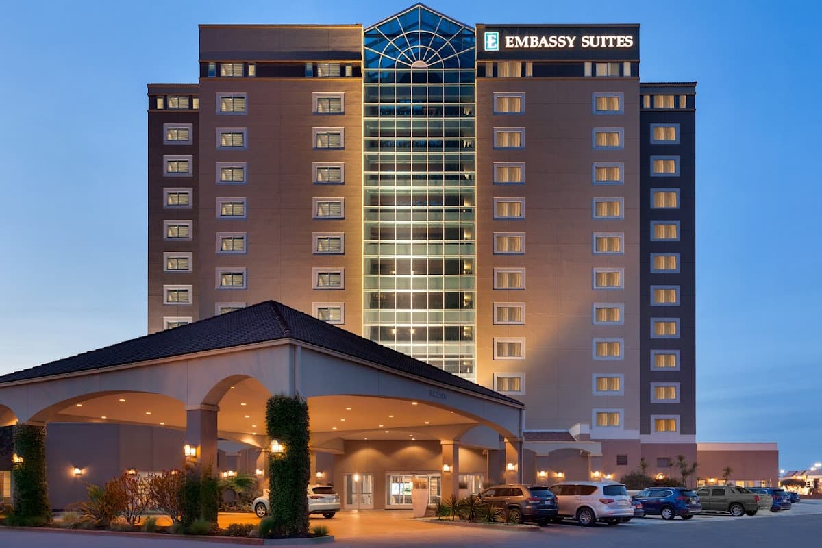 Embassy Suites by Hilton Monterey Bay Seaside — photo 1