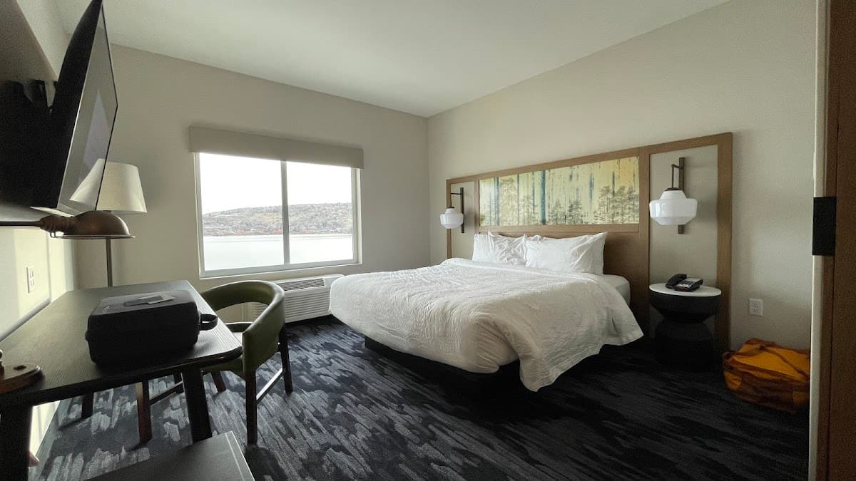 Fairfield by Marriott Inn & Suites Klamath Falls — photo 2