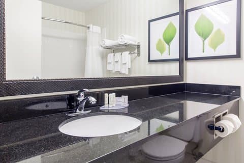Fairfield by Marriott Inn & Suites Canton — photo 4