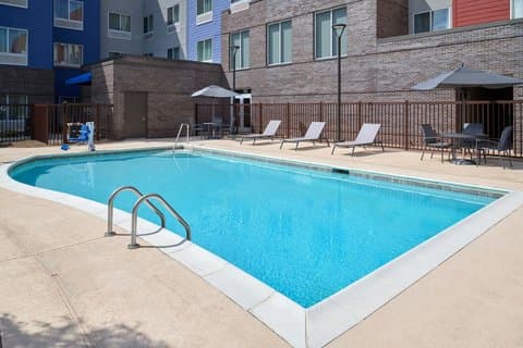 Fairfield by Marriott Inn & Suites Charlotte Airport