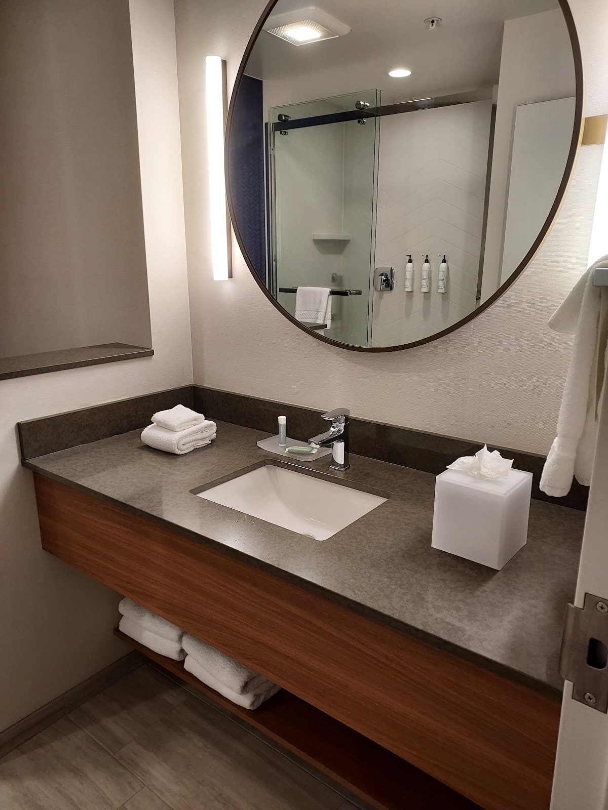 Fairfield by Marriott Inn & Suites Medford — photo 4