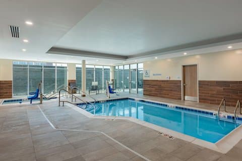 Fairfield by Marriott Inn & Suites Omaha at MH Landing — photo 3