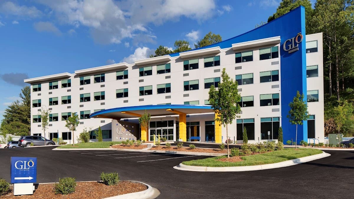 GLō Hotel Asheville-Blue Ridge Parkway