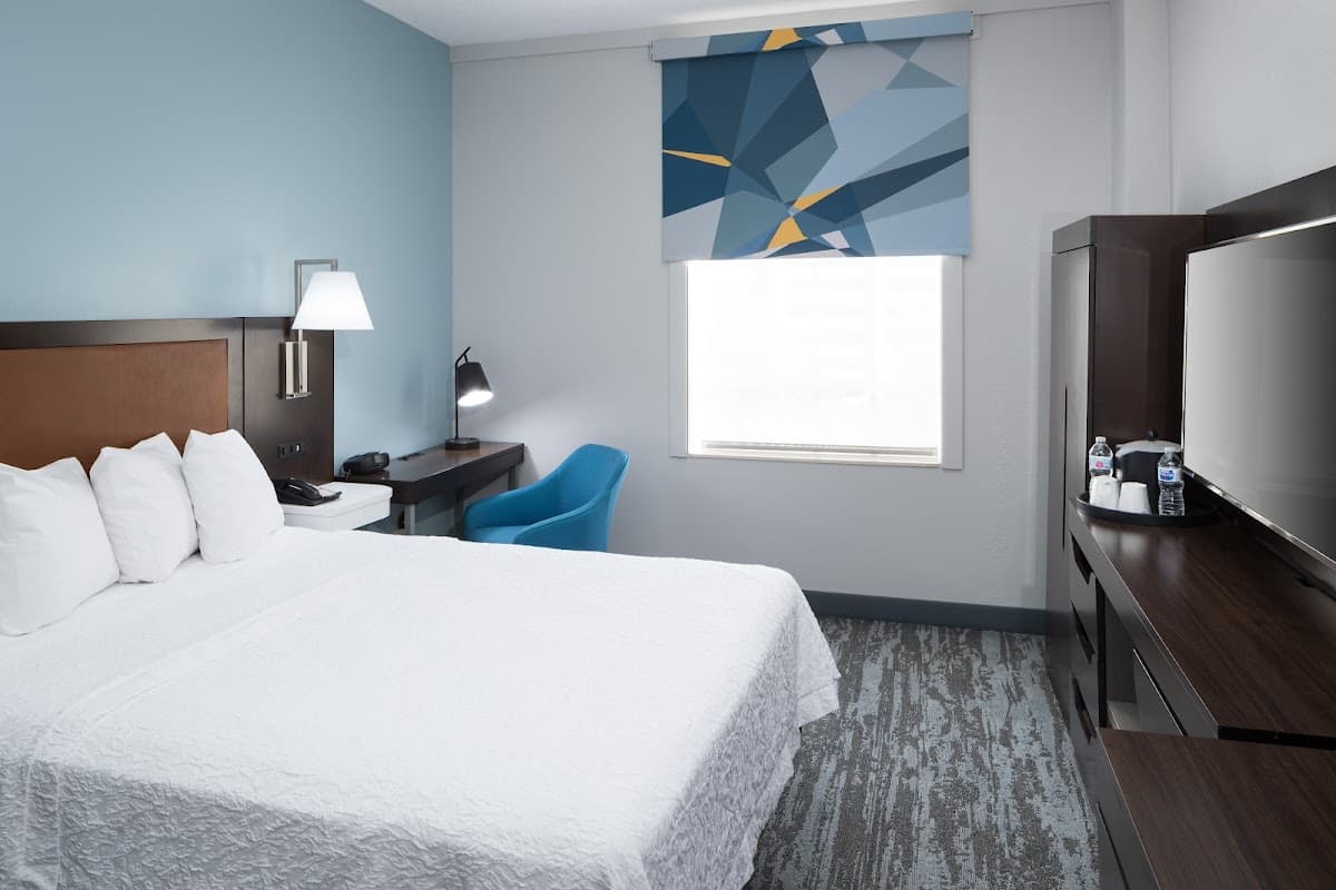 Hampton Inn & Suites Atlanta-Downtown — photo 2