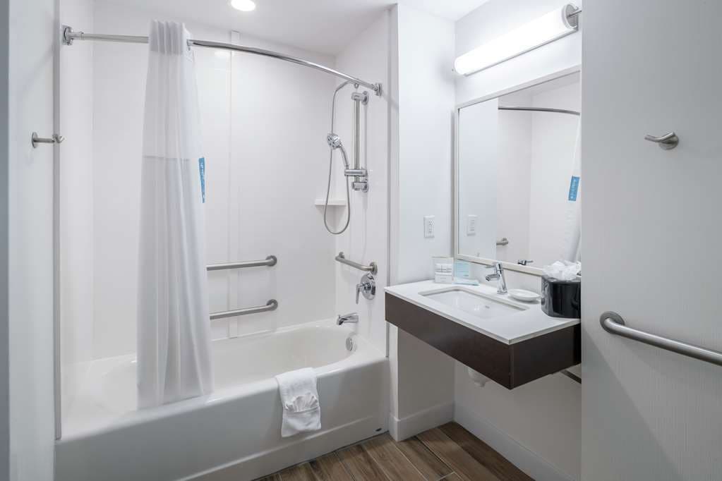 Hampton Inn & Suites Atlanta-Downtown — photo 3