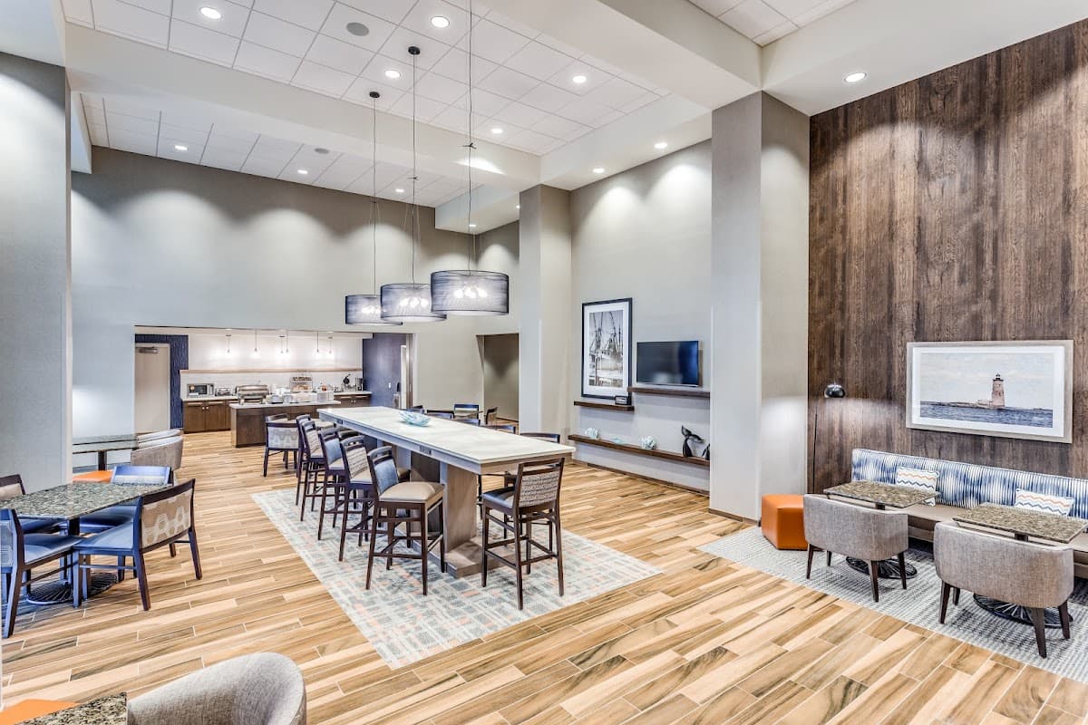 Hampton Inn & Suites Kittery-Portsmouth — photo 5