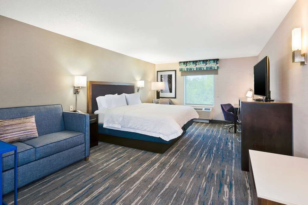 Hampton Inn and Suites Flint/Grand Blanc — photo 2