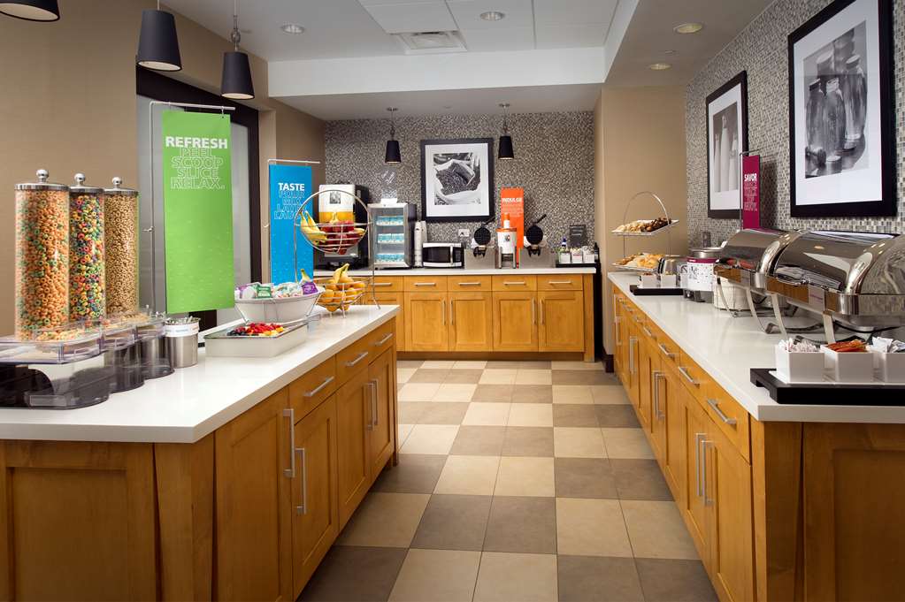 Hampton Inn & Suites Falls Church — photo 5