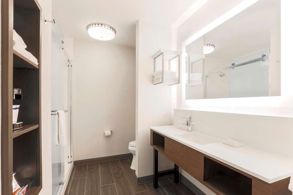 Hampton Inn & Suites Windsor - Sonoma Wine Country — photo 4