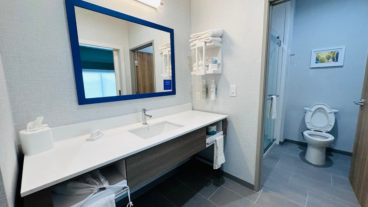 Hampton Inn & Suites Weatherford — photo 4
