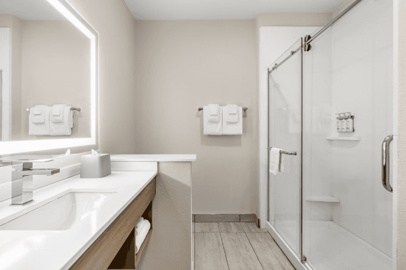 Holiday Inn Express & Suites Phoenix West Tolleson, an IHG Hotel — photo 4