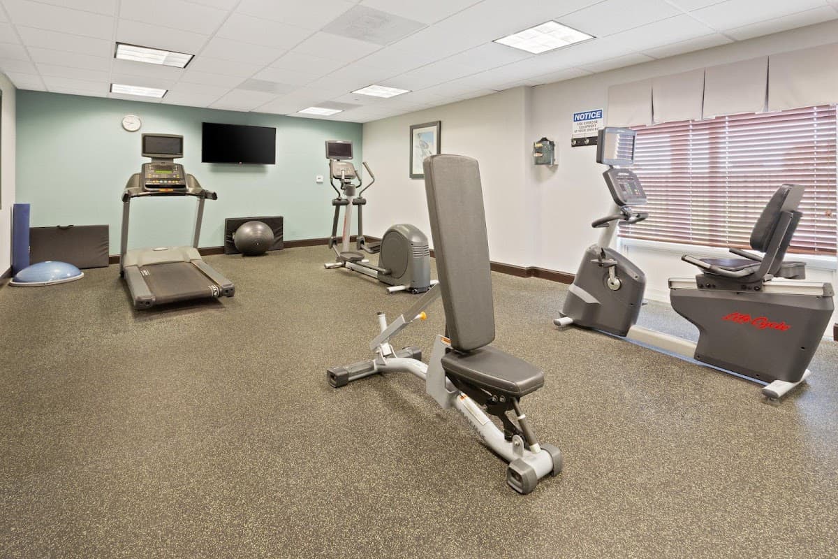 Holiday Inn Express & Suites Largo-Clearwater by IHG — photo 4